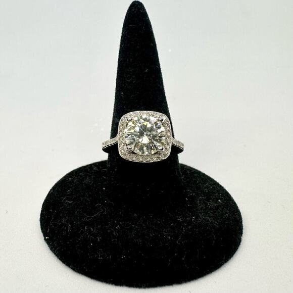 Moissanite Round Cut Cushion Halo Ring Brilliant 2Ct GRA Certified Size 9 - Picture 11 of 11